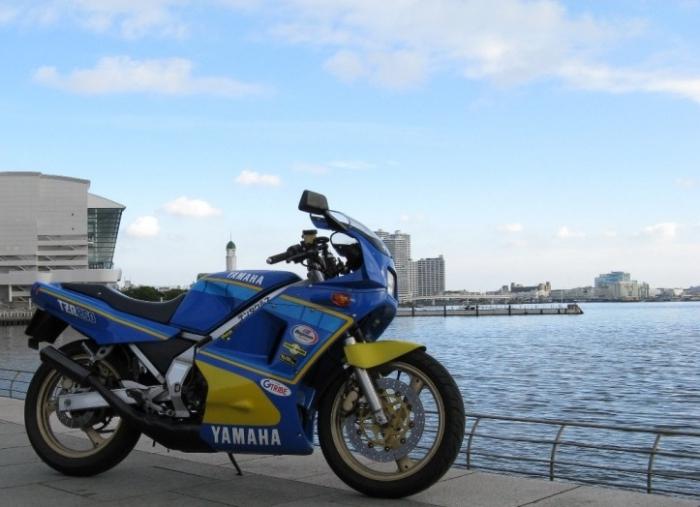 Motocikli Yamaha TZR 50,125 250, to tehniskās specifikācijas