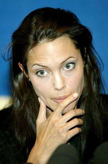 Angelina Jolie bez grima: ko Breda Pitta sieva izskatās bez meiteņu un grima mākslinieku palīdzības?