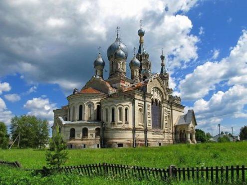 Jaroslavļas apskates vietas. Vēsture un arhitektūra
